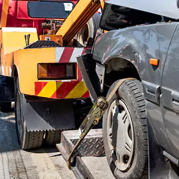 Wheel Lift Tow Truck in NYC, NY